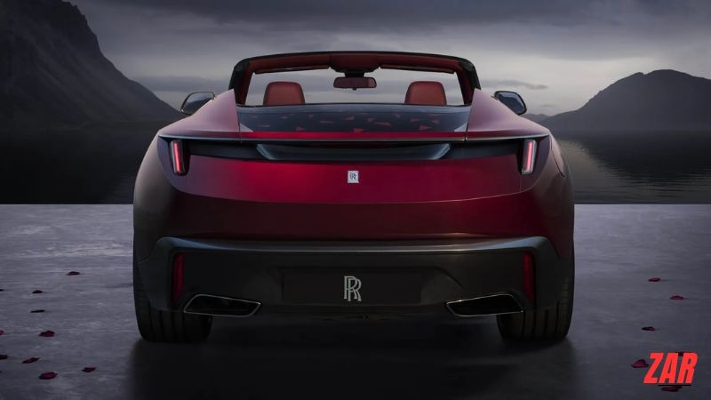 The aerodynamic rear deck provides essential downforce | Top Gear