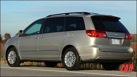 Toyota Sienna 2010. Source: Auto 123